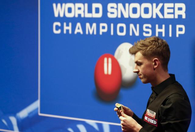 年轻选手在 年轻选手在