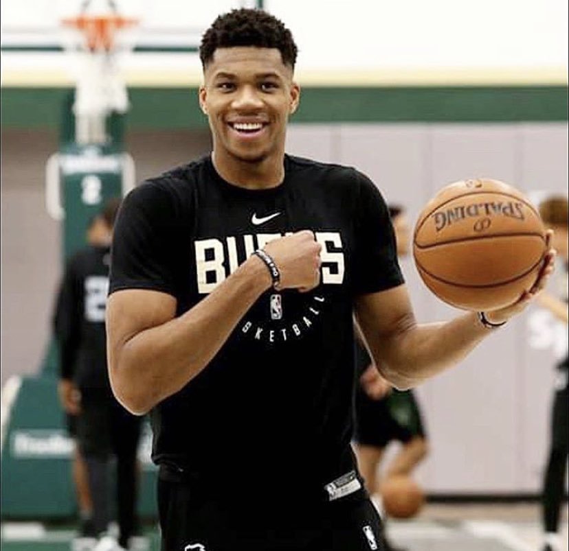 迫使对手犯 迫使对手犯