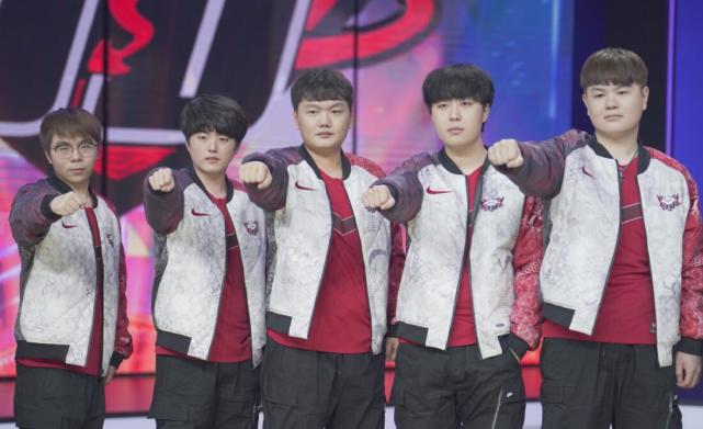 现了高水平 现了高水平