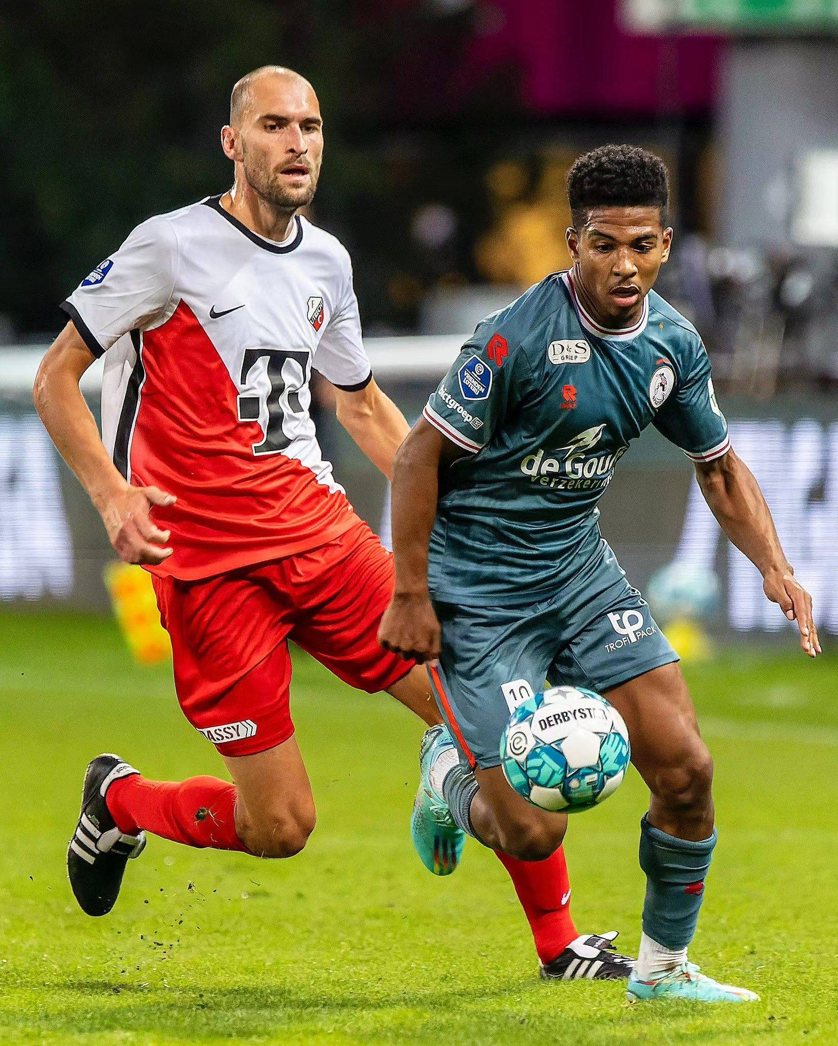 姚明的背身 姚明的背身