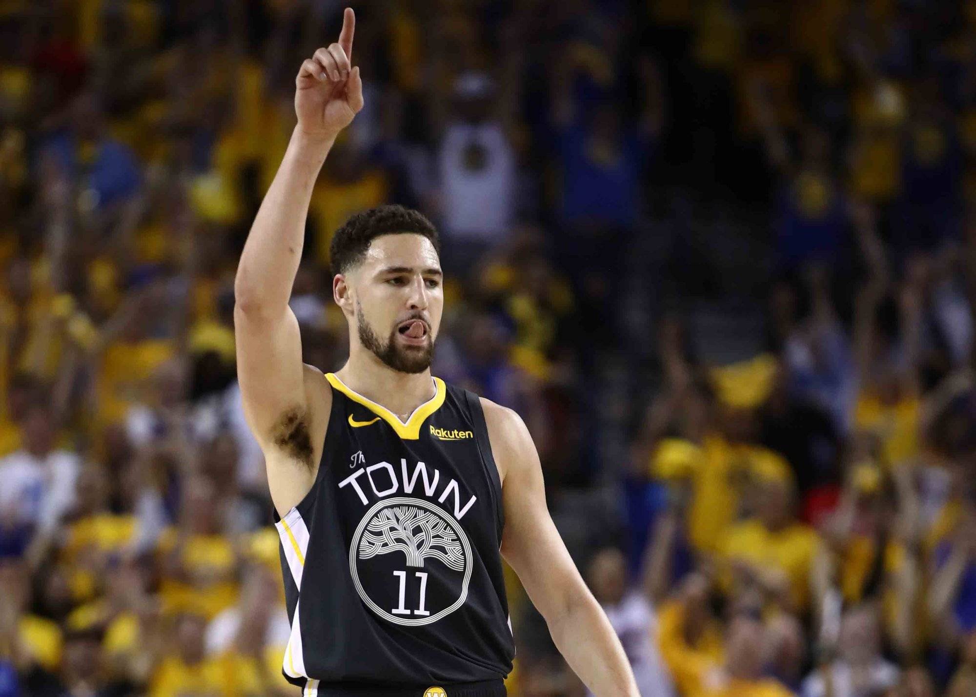 把球送到肘 把球送到肘